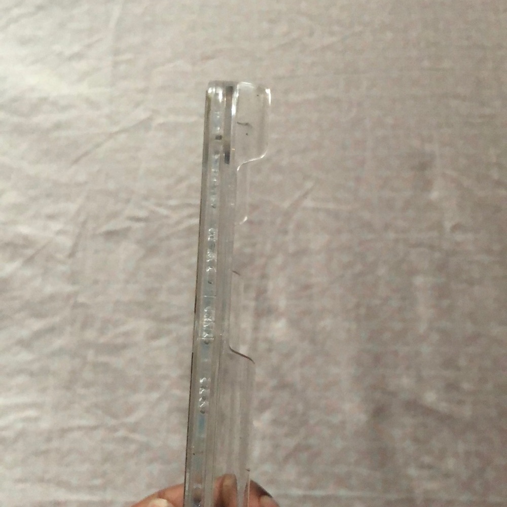 Floating Dynamic Liquid Case - Picture 3 of 3